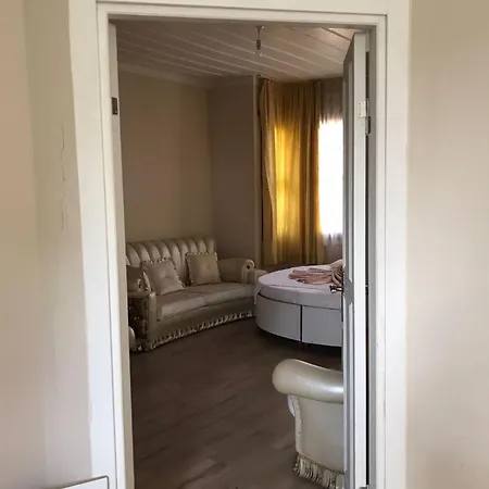 Pensionat Antique House Antalya